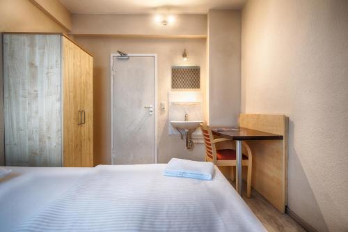 enjoy hostel Berlin City West - image 2