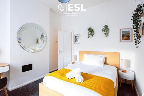 3 bed House Next to Wrexham FC Racecourse Stadium gîte à louer Rhostyllen