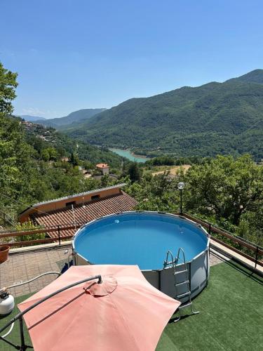 Villa panoramica Le Cerquiglie in Castel Di Tora