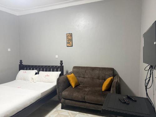 TRK Guest House Nansana - image 2