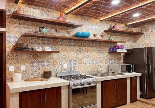 virtuve, Encantadora Villa con Terraza y Chimenea Exterior in Jiquilpan De Juarez