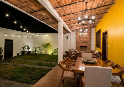 Iekārtas, Encantadora Villa con Terraza y Chimenea Exterior in Jiquilpan De Juarez