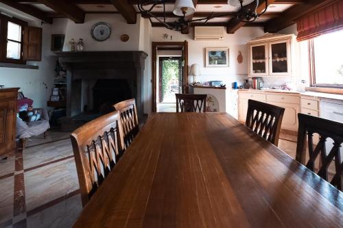 Elegant In-Villa House with Pool and Garden in Camucia