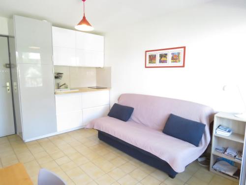 Studio cabine 25m² avec loggia EST et parking sécurisé - FR-1-472-122