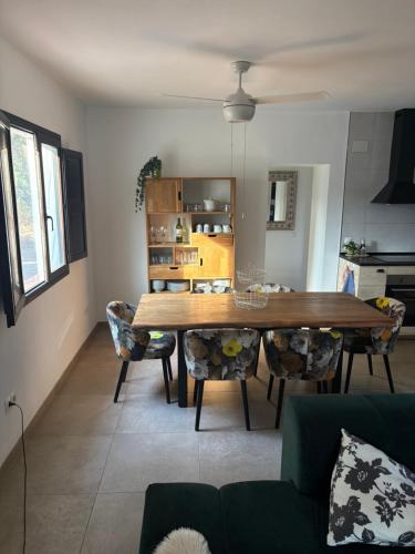 Casa Cielo, Luxury Holiday Home in Málaga Natural Park (Casa Cielo, Luxury Holiday Home in Malaga Natural Park) in Montes de Malaga