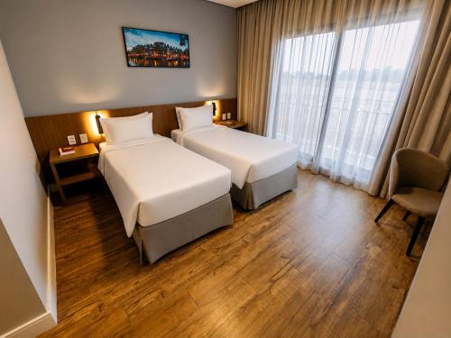 2 twin beds