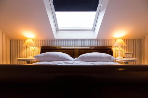 Luxury Suite image 7