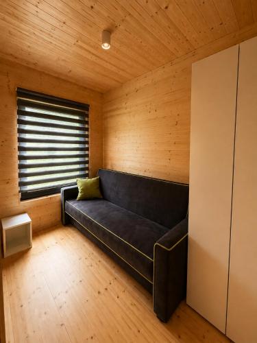 3 bedrooms, 4 beds