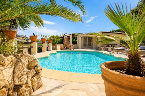 Saint-Raphaël - Villa with pool & private parking