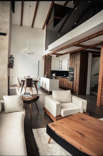 Casa La Sierra - Luxury & Private in กินยีลาเน