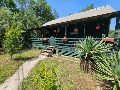 Sawyer's Lodge