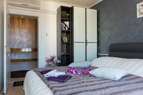 Guesthouse Ivona Room Type - Queen Room with Balcony