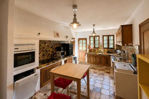 Villa 8 pers private pool - 20 min from Cannes in Les Adrets-de-l'Esterel