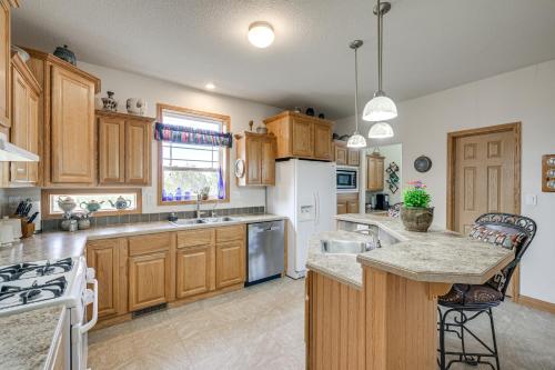 Quiet Porch & Deck! Dog-Friendly Home Near Durango in Bayfield (CO)