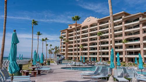 Enjoy This Beautiful 2BR/2BA Condo by the Beach at the Sonoran Spa Resort