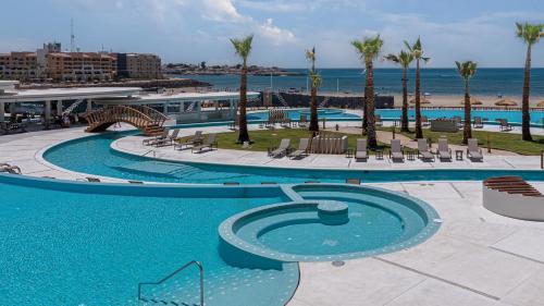 Oceanfront Destination for Luxury and Beauty