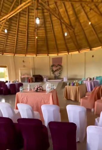 Omuka owaawe resort in Kyenjojo