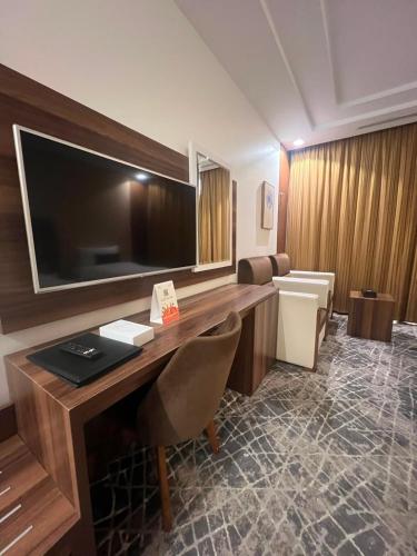 Palette Luxury Mirage Hotel Room Type - Superior Triple Room