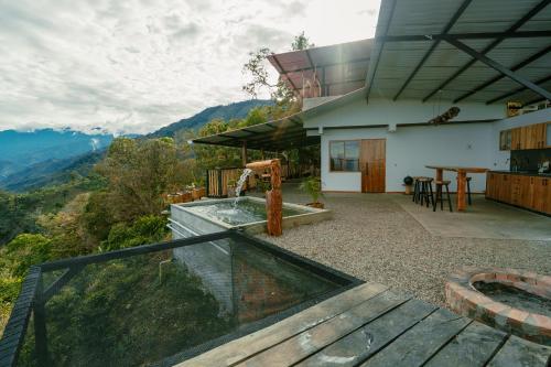 Las Trincheras del Café (Las Trincheras del Cafe) in Chaparral