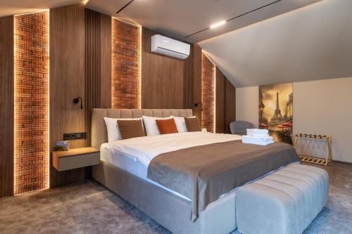 Hotel Chateau Cojusna in Vatra