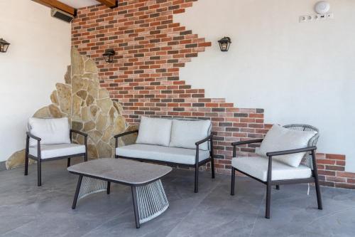 Altan/terrasse, Hotel Chateau Cojusna in Vatra