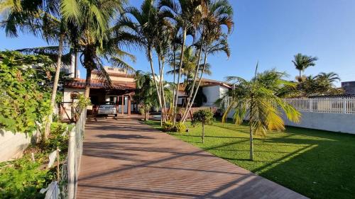 Casa Térrea com piscina, área gourmet com churrasqueira e quartos com ar condicionado (Casa Terrea com piscina, area gourmet com churrasqueira e quartos com ar condicionado) in 蓬塔卡納斯