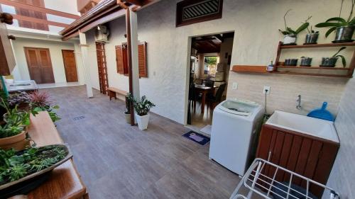 Casa Térrea com piscina, área gourmet com churrasqueira e quartos com ar condicionado (Casa Terrea com piscina, area gourmet com churrasqueira e quartos com ar condicionado) in 蓬塔卡納斯