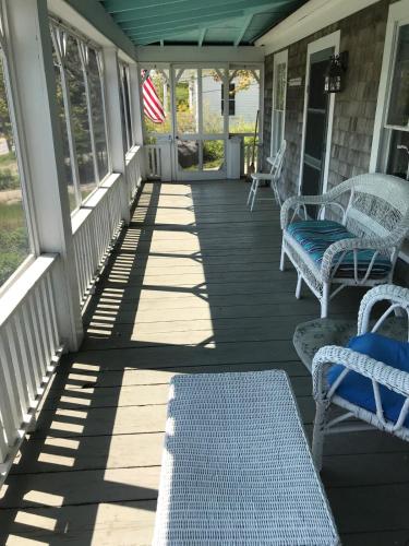 The Binnery cozy cottage on the coast of Maine