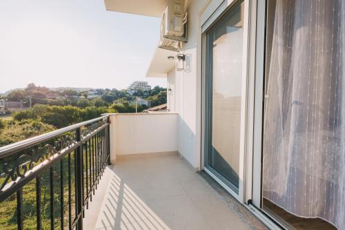 Dëshira Apartments - image 3