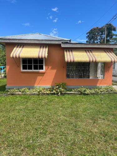 Tropical Breeze Villa in Port Maria