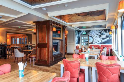 The Bridge Tavern - image 6