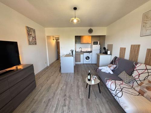 Studio avec balcon et clim - 2 pers. - FR-1-845-38