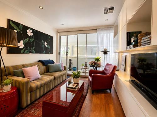 Heart of Leichhardt - Modern 1BR Apartment in Leichhardt