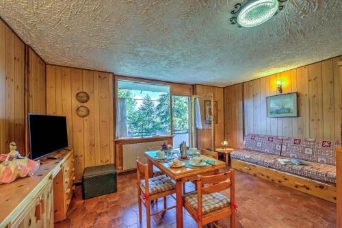  Appartamento Bareu Mountain View - Happy Rentals in Sauze dOulx