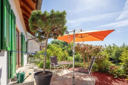 Ferienhaus Möwe mit viel Freiraum, ruhig gelegen im alten Ortskern in Überlingen, Deutschland
