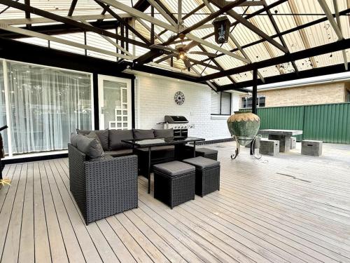 LA MAISON BLEUE - Centrally located 3 Bedroom home in the Southern Highlands - Bowral
