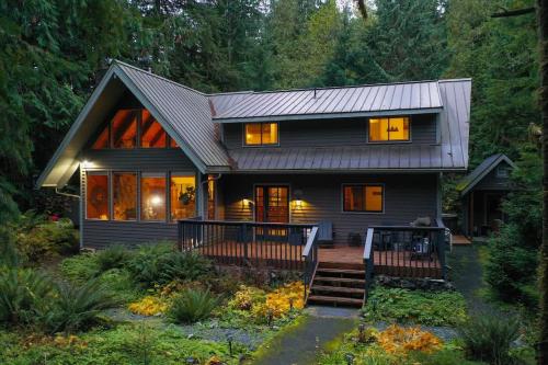 Pendleton Pines Lodge, Glacier