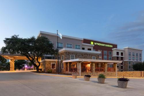 Wyndham Garden San Antonio Airport - San Antonio, TX