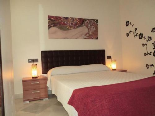 2 twin beds, 1 sofa bed