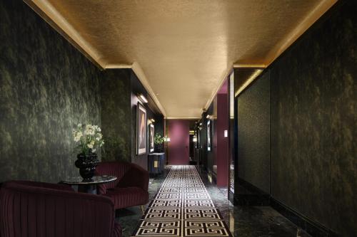 Aranciel 阿岚若 High-Rise River View Hotel -Jiefangbei Area-Hongya Cave - image 4