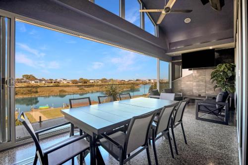 Balkons/terase, Lakeside Serenity in Hindmarsh Island sala
