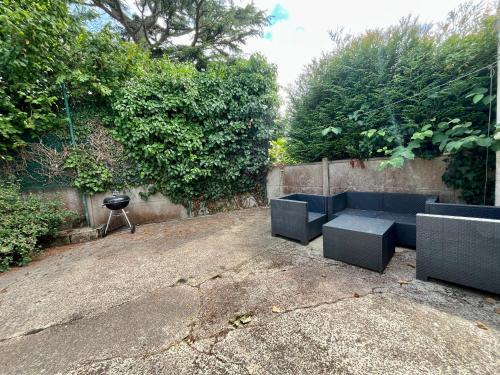 Le botanique, studio avec extérieur et wifi (Le botanique, studio avec exterieur et wifi) in Bayeux City Center