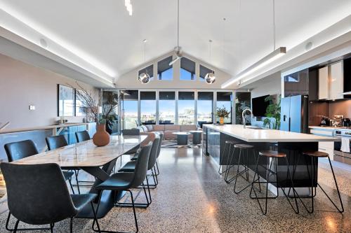 virtuve, Lakeside Serenity in Hindmarsh Island sala