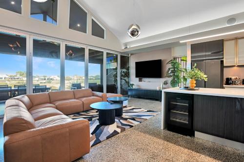 Lakeside Serenity in Hindmarsh Island sala