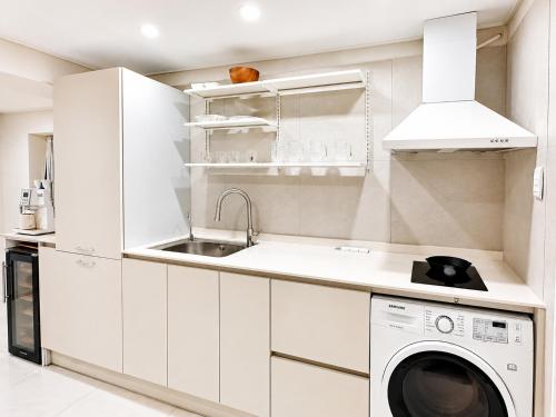 Stay D-enough Seoul Private House for 6 - Tap to explore photos