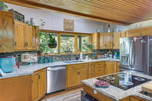 Peaceful Cabin Between Nashville & Bowling Green! in Portland (TN)