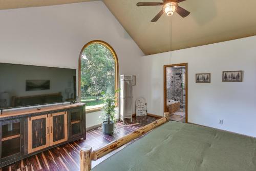 Peaceful Cabin Between Nashville & Bowling Green! in Portland (TN)