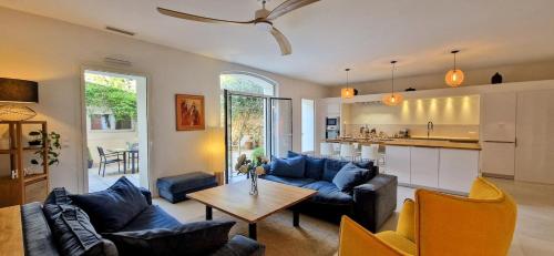 ESPRIT LOFT, Appartement d'Exception, 3 chambres, Jardin au Centre Ville, Climatisation