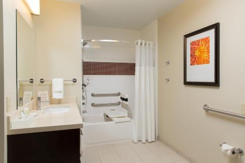 Staybridge Suites Corona South, an IHG Hotel