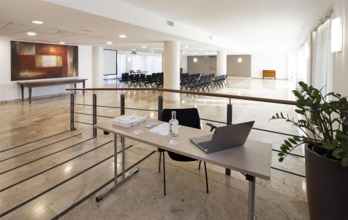 Tesis özellikleri, Best Western Park Hotel in Piacenza